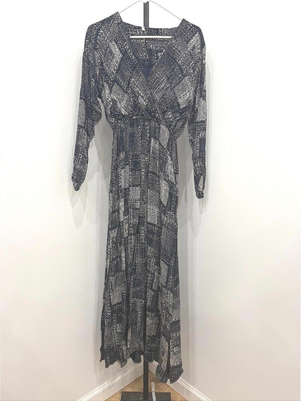 Vintage Long Sleeve Patterned Maxi Dress